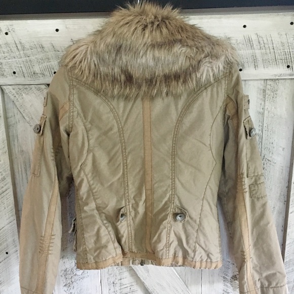 Faux fur jacket - Picture 4 of 6